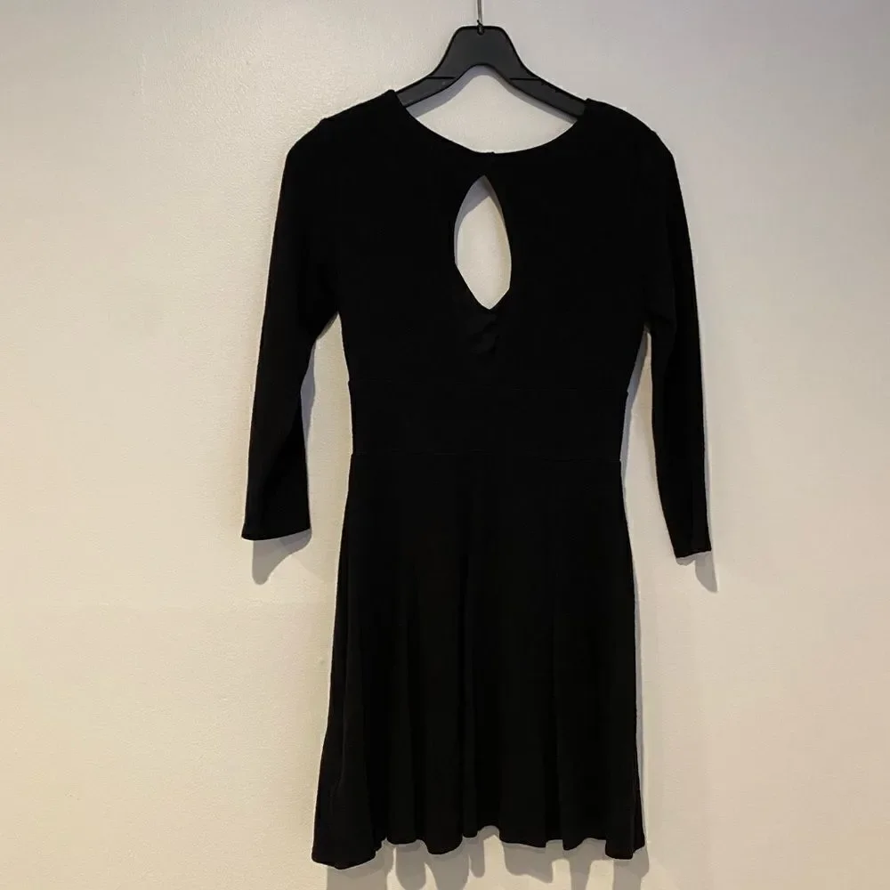 Free People Black V Neck Keyhole Skater Dress Size Small